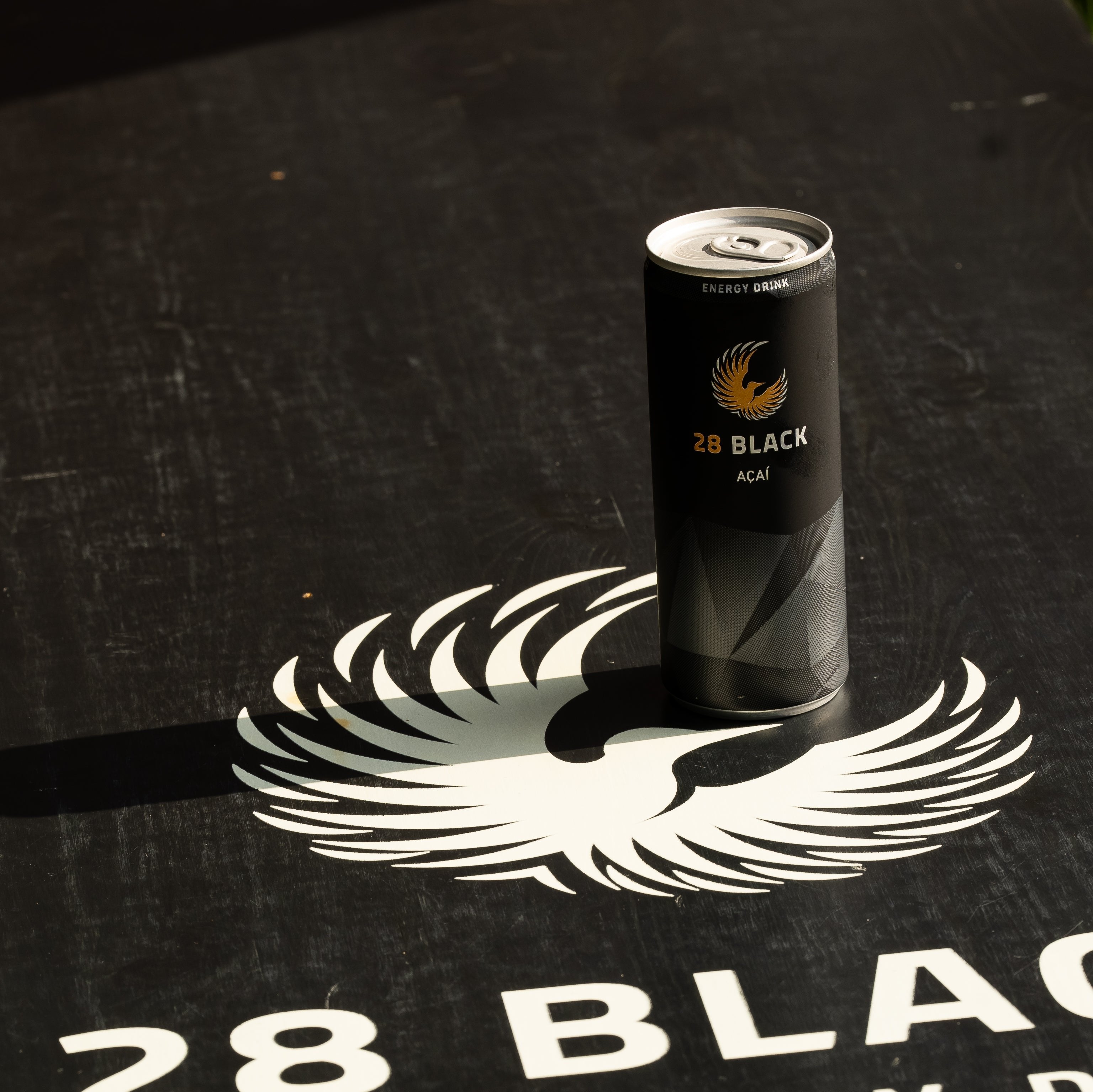 28 BLACK Açaí 24 x 0,25l (B-Ware)