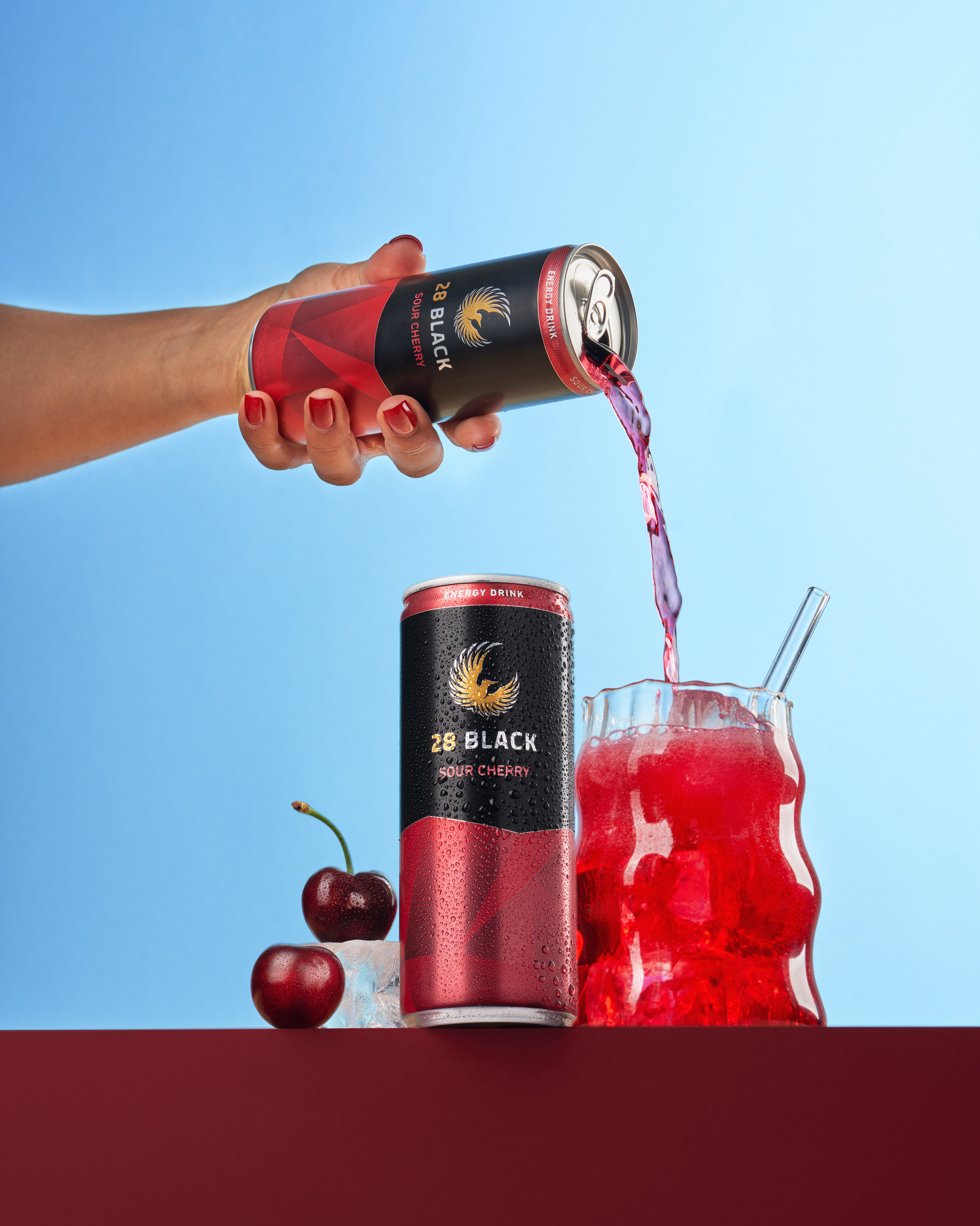 28 BLACK Sour Cherry 24 x 0,25l